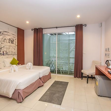 Sugar Ohana Poshtel Phuket Exteriör bild