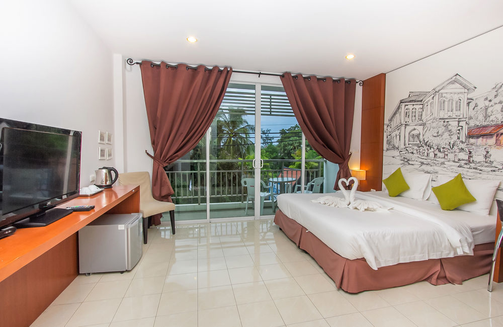 Sugar Ohana Poshtel Phuket Exteriör bild